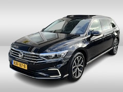 Volkswagen Passat Variant - 1.4 TSI PHEV GTE Business / AUTOMAAT/ TREKHAAK/ PANO/ 360 CAMERA/ 218 PK/ IQ. LIGHT/ ERGO