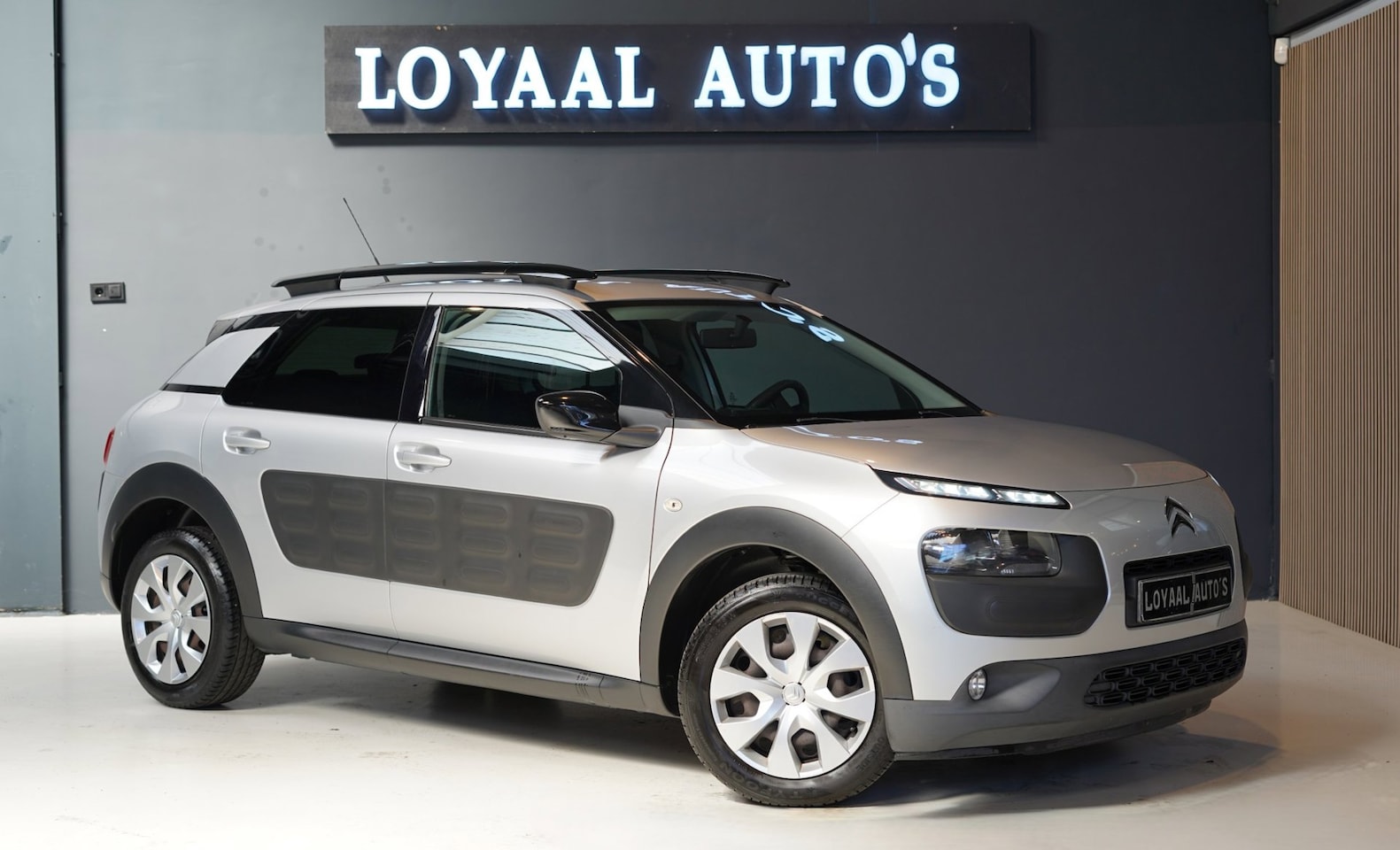 Citroën C4 Cactus - 1.2 VTi Feel | AIRCO | CRUISE | ELEK.RAMEN | NAP | APK. - AutoWereld.nl