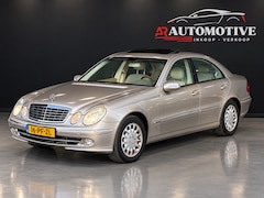 Mercedes-Benz E-klasse - 240 Elegance / Automaat / Lage km stand NAP