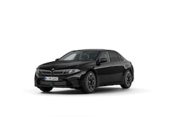BMW i3 - 50 xDrive M Sport / 3D Head-Up / Multifunctionele Stoelen / Adaptieve LED / Sturverwarming