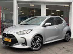 Toyota Yaris - 1.5 Hybrid Dynamic Nederlandse auto | Lichtmetalen velgen | Airco | Parkeercamera