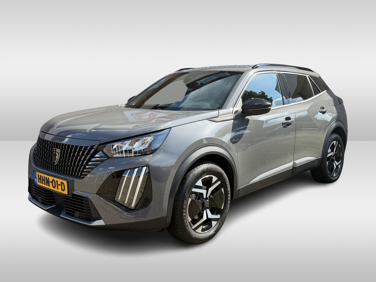 Peugeot 2008 - 1.2 PureTech Allure | Clima | PDC | LM |  Selenium Grey | - AutoWereld.nl