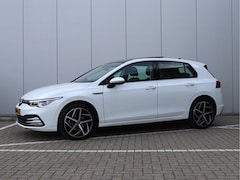 Volkswagen Golf - 1.5 eTSI | Pano | IQ.light | Winter pakket | Org. NL