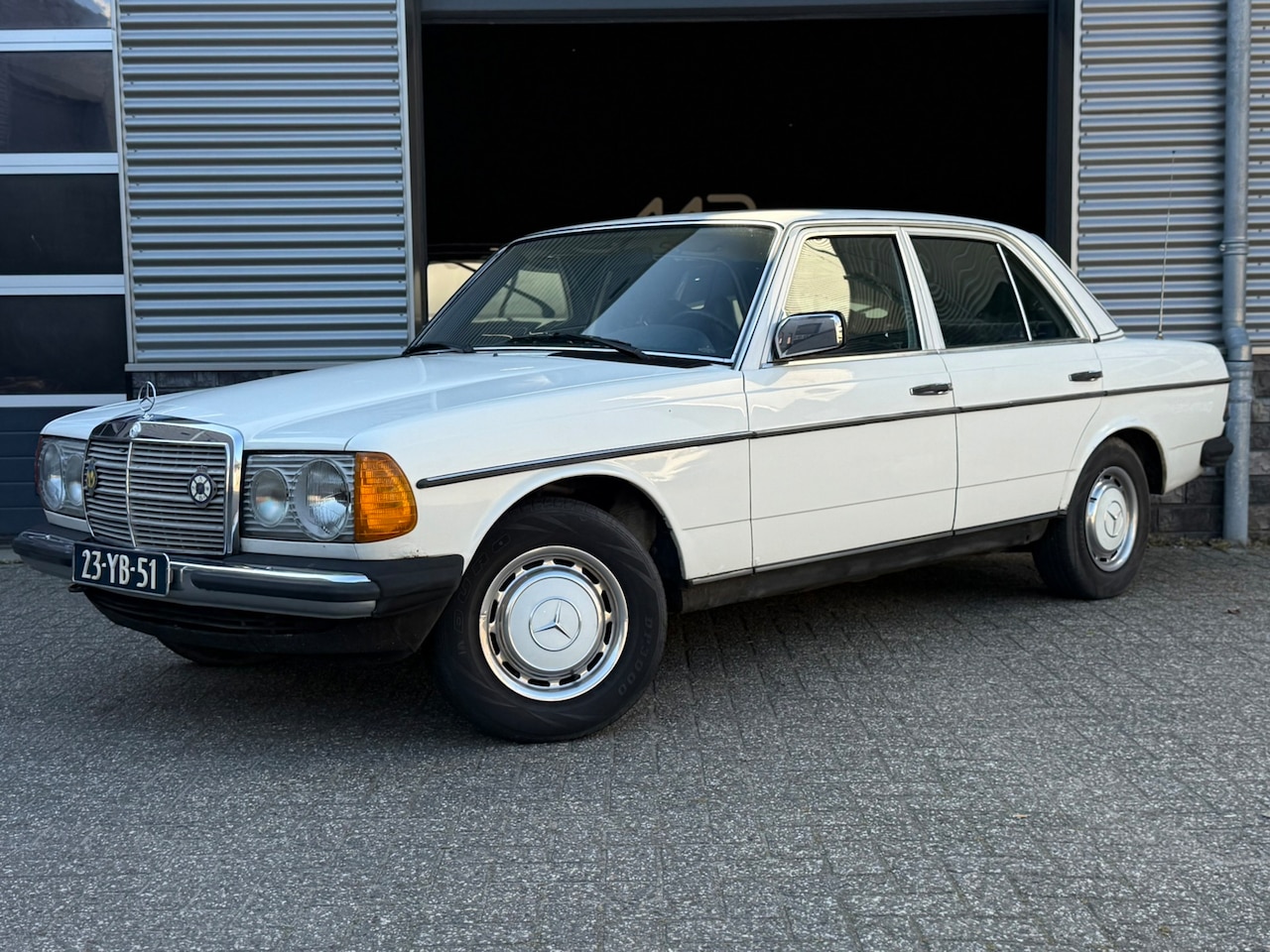 Mercedes-Benz 200-280 (W123) - 230 1977|Belastingvrij|Airco|Leer| - AutoWereld.nl