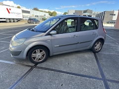 Renault Scénic - 2.0-16V Dynam.Luxe