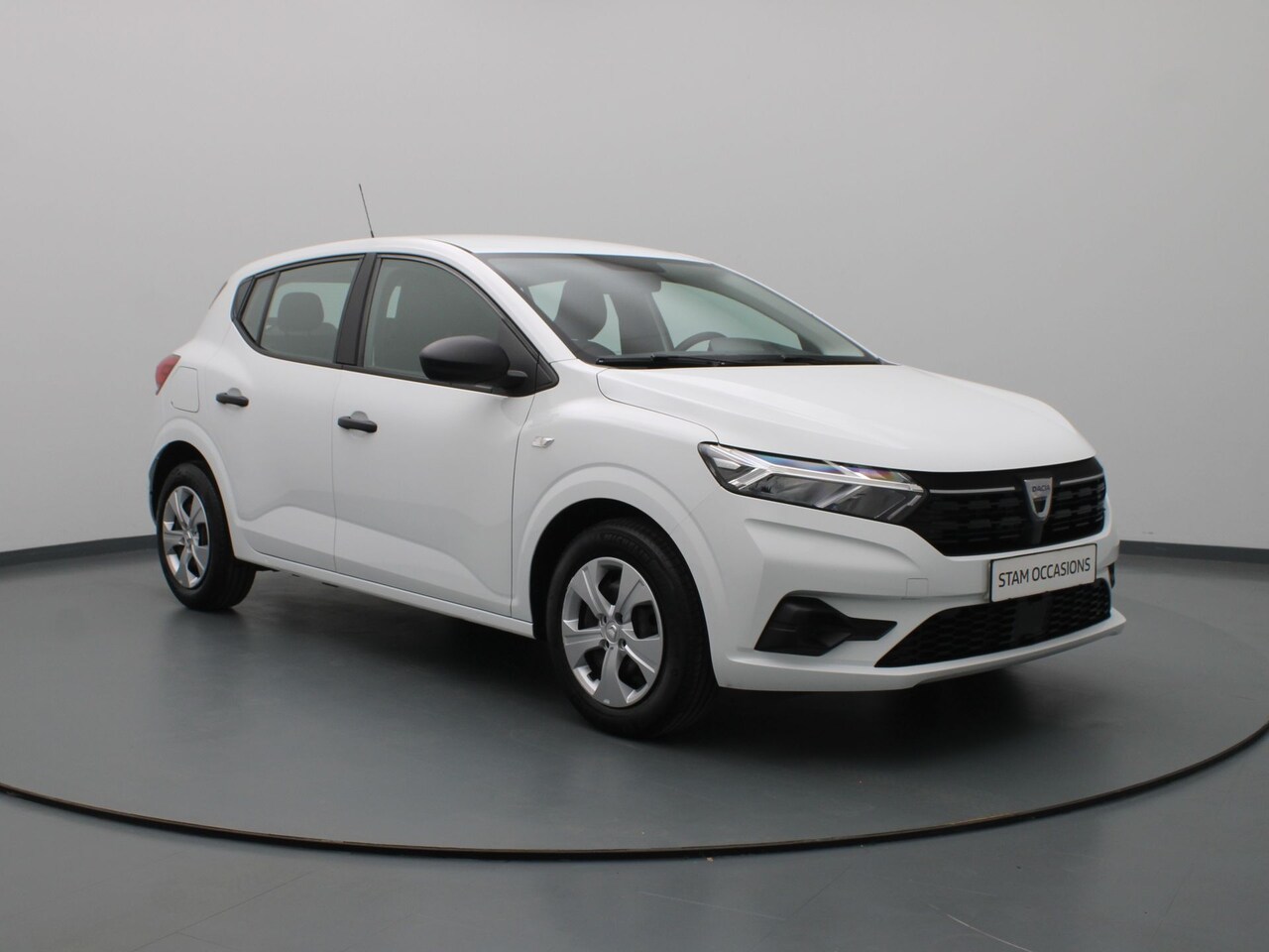 Dacia Sandero - 90pk TCe Essential Airco | Trekhaak - AutoWereld.nl