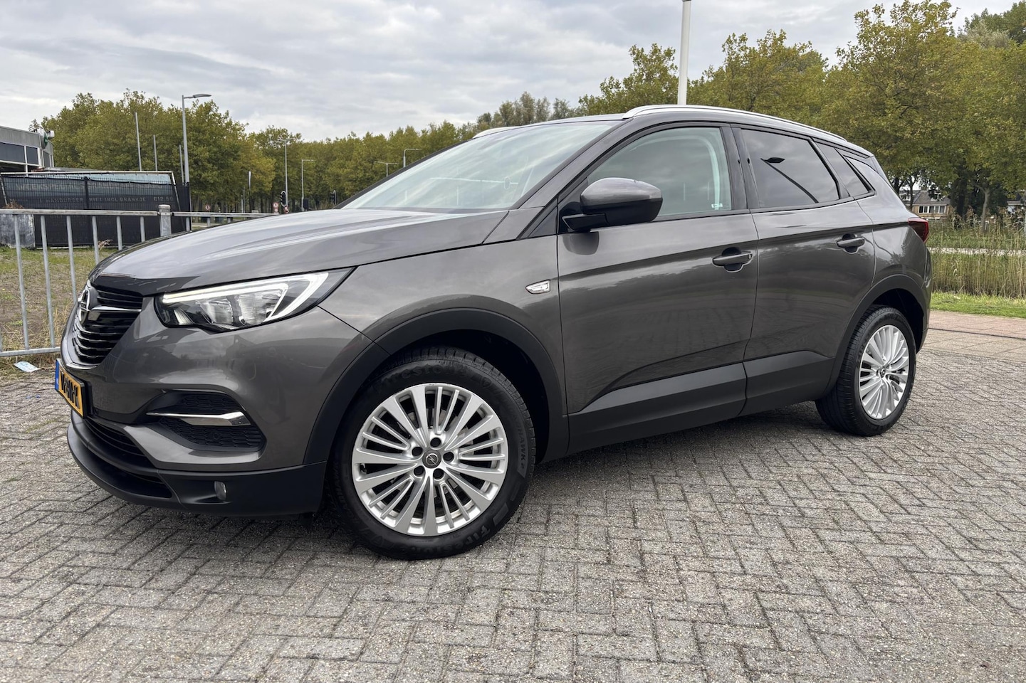 Opel Grandland X - 1.2 Turbo Innovation 1.2 Turbo 130PK Innovation - AutoWereld.nl