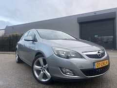 Opel Astra - 1.6 Sport Navi Clima Cruise Clima