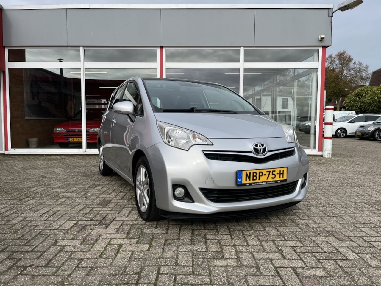 Toyota Verso S - 1.3 VVT-i Dynamic panoramadak clima - AutoWereld.nl