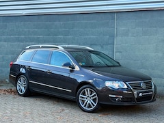Volkswagen Passat Variant - 3.2 V6 Highline 4Motion |DSG|Stoelverw|elek. Stoelen|Half Leer|NAP|Xenon|Onderh Boekjes