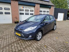 Ford Fiesta - 5Deurs 1.25 Ghia 4 nieuwe 4seizoenen banden nieuwe remmen voor