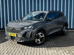 Peugeot 2008 - 1.2 Hybrid 145 Allure 8 Jaar Garantie | Navigatie | Carplay | 17'' LMV | Rijstrooksensor |