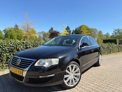 Volkswagen Passat - 1.6 FSI Highline , Clima / Cruise / Leder / Navi-Multimedia / Isofix / Pdc / 18" Lm Velgen