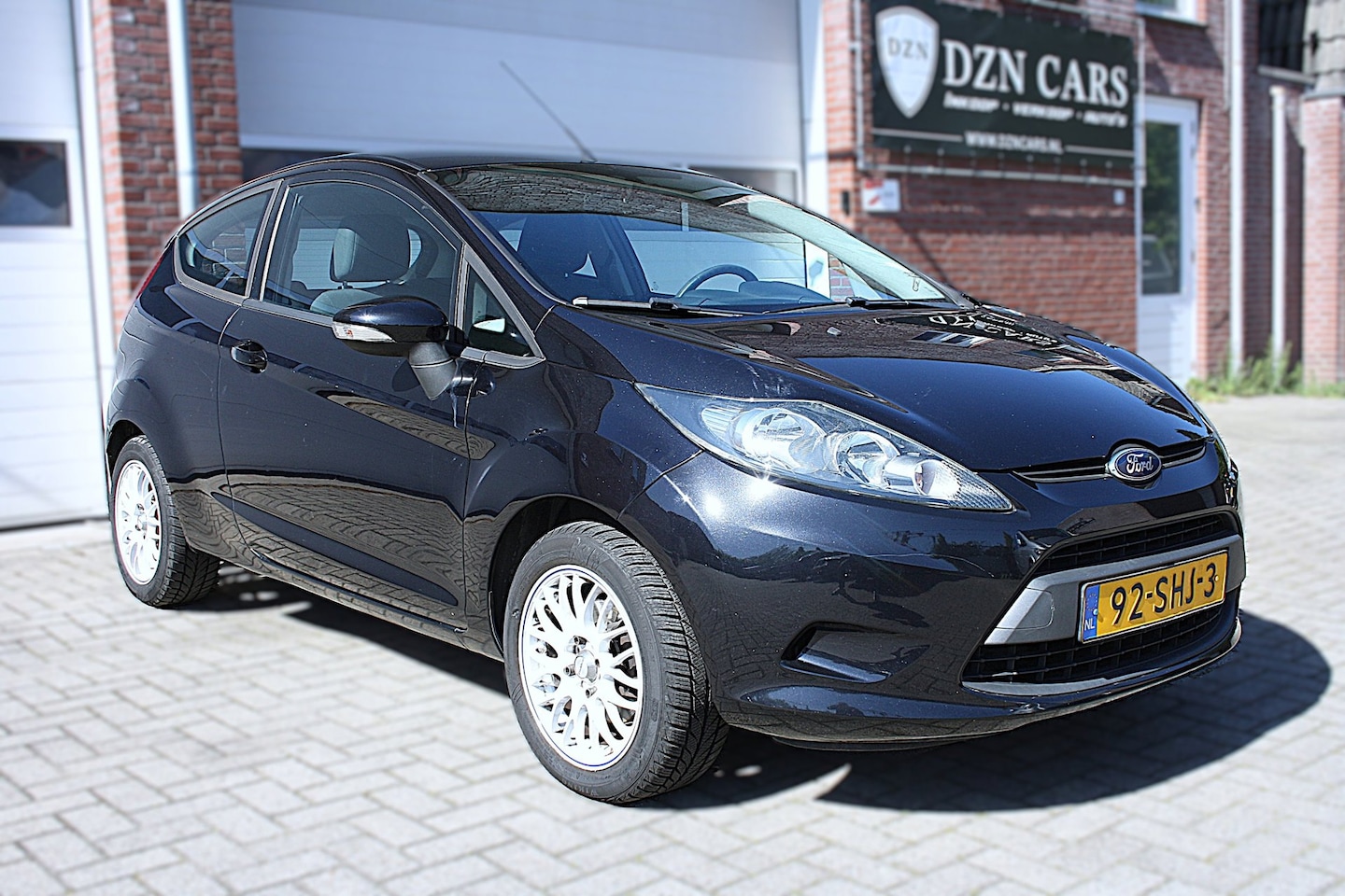 Ford Fiesta - 1.25 Trend Airco | 15 inch LM Velgen | Nap | 82 pk 4 cilinder - AutoWereld.nl