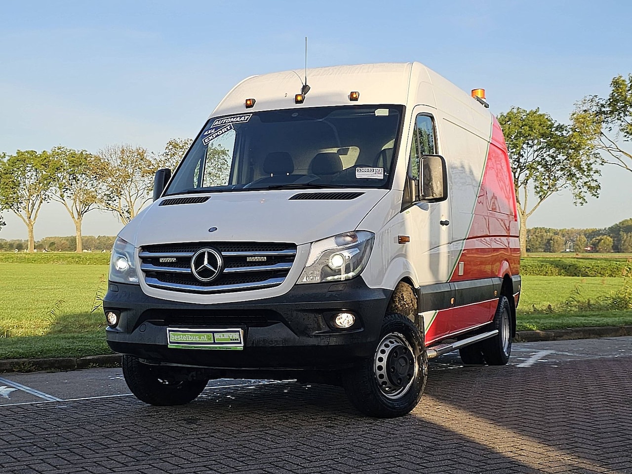 Mercedes-Benz Sprinter - 519 L2H2 V6 3.0 LTR ac automaat 4X4! sperdifferentieel standkachel camera EURO6 cruisecont - AutoWereld.nl