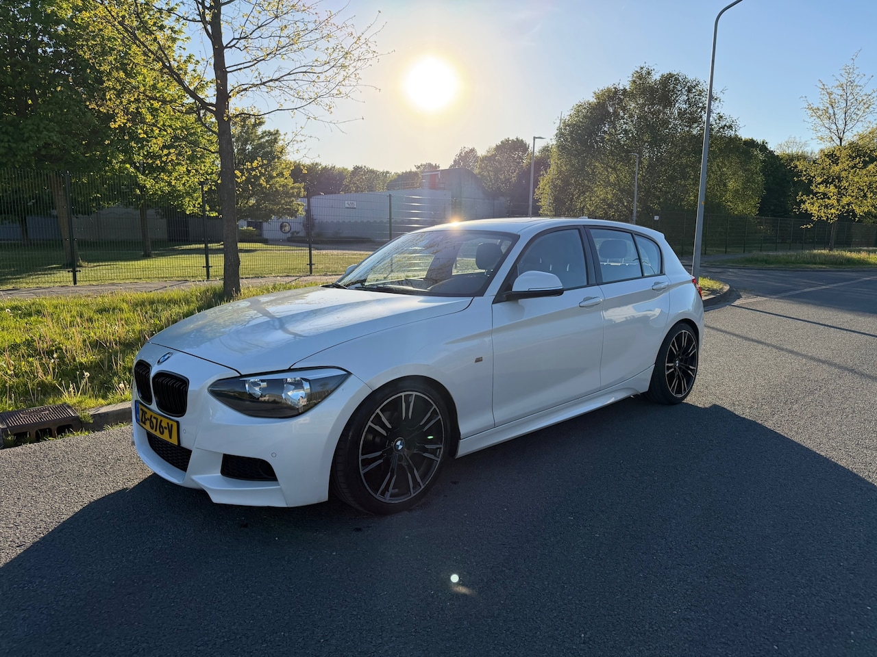 BMW 1-serie - 116i Business+ M sport jaar apk - AutoWereld.nl