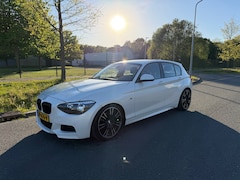 BMW 1-serie - 116i Business+ M sport jaar apk