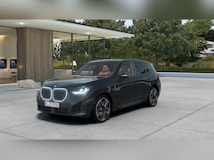 BMW X3 - 30e xDrive M Sport Automaat / Panoramadak / Trekhaak / Sportstoelen / Parking Assistant Pr