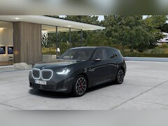 BMW X3 - 30e xDrive M Sport Automaat / Panoramadak / Trekhaak / Sportstoelen / Adaptieve LED / Park