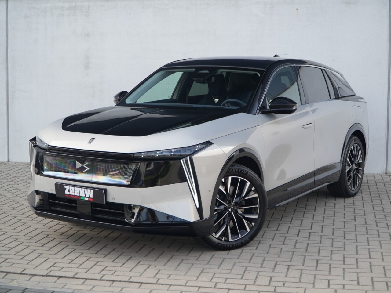 DS No 7 - E-Tense Etoile 74kWh | Pano | Focal | Comfort | Tech | 20" - AutoWereld.nl
