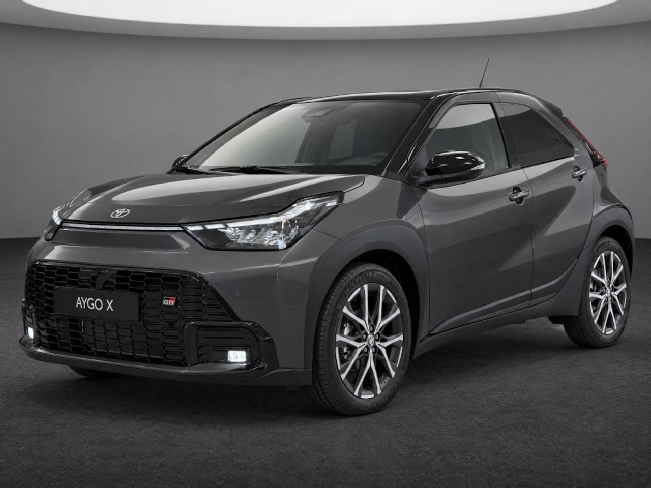Toyota Aygo X - Hybrid 115 GR Sport | Nieuw Uit Voorraad | - AutoWereld.nl