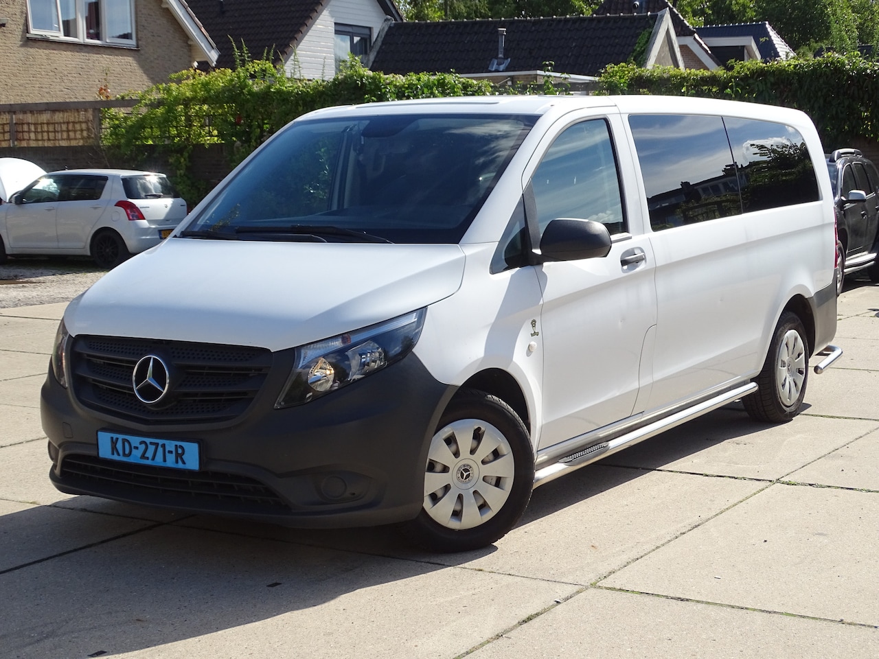 Mercedes-Benz Vito Tourer - 109 BlueTEC Base Extra Lang 109 BlueTEC Base Extra Lang - AutoWereld.nl