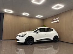 Renault Clio - 0.9 TCe Expression * Navigatie / Cruise control / LM Velgen / NL Auto