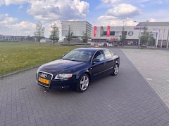 Audi A4 Limousine - 3.2 FSI quattro Pro Line Clima.Navi.Automaat