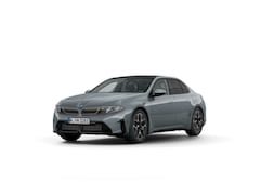 BMW i3 - 50 xDrive M Sport / Panoramadak / Trekhaak / 3D Head-Up / Parking Assistant Plus / Multifu