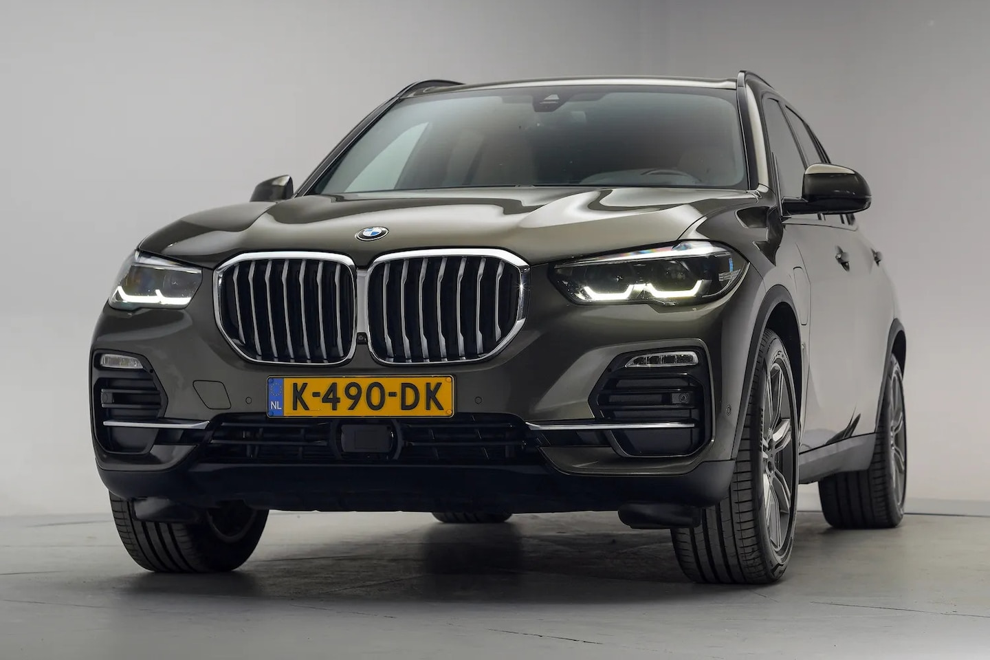 BMW X5 - xDrive45e High Executive [ Luchtvering Trekhaak Head-up Leder ] - AutoWereld.nl