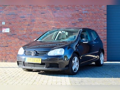 Volkswagen Golf - 1.4 TSI Trendline | Zwart | Nieuwe APK | NAP