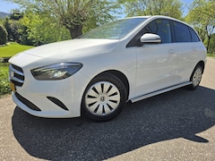Mercedes-Benz B-klasse - 200d/AUTOMAAT/2022/DEALER ONDERHOUDEN Cam