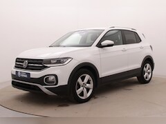 Volkswagen T-Cross - 1.5 Style Automaat | Adaptive cruise | Stoelverwarming | CarPlay | Camera | Trekhaak