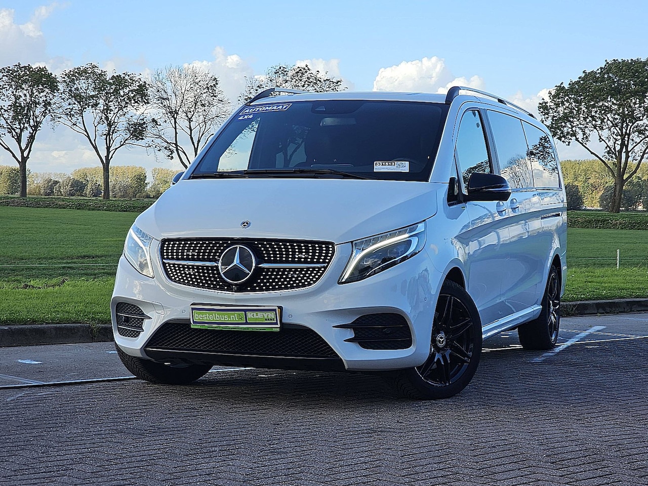 Mercedes-Benz V-klasse - 300 CDI L3 XL Dubbele Cabine 4Mmatic AMG Night-Pakket Burmester Elektrische Zijdeuren Trek - AutoWereld.nl