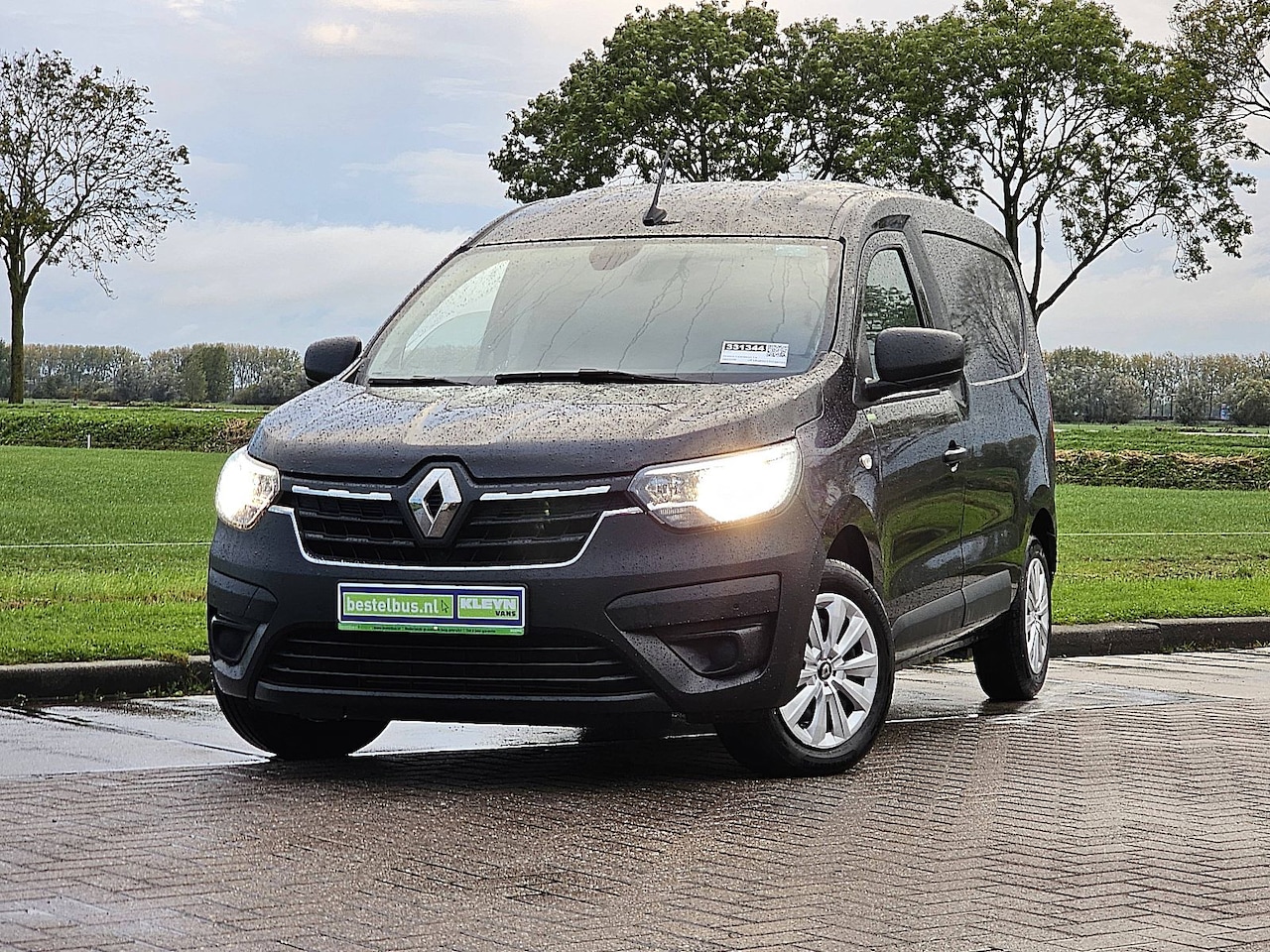 Renault Express - 1.5 ac carplay EURO6 pdc half leder camera cruisecontrol 53 dkm - AutoWereld.nl