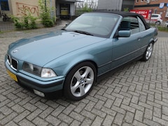 BMW 3-serie Cabrio - 320i Automaat Boekjes N.a.p zeer goedestaat