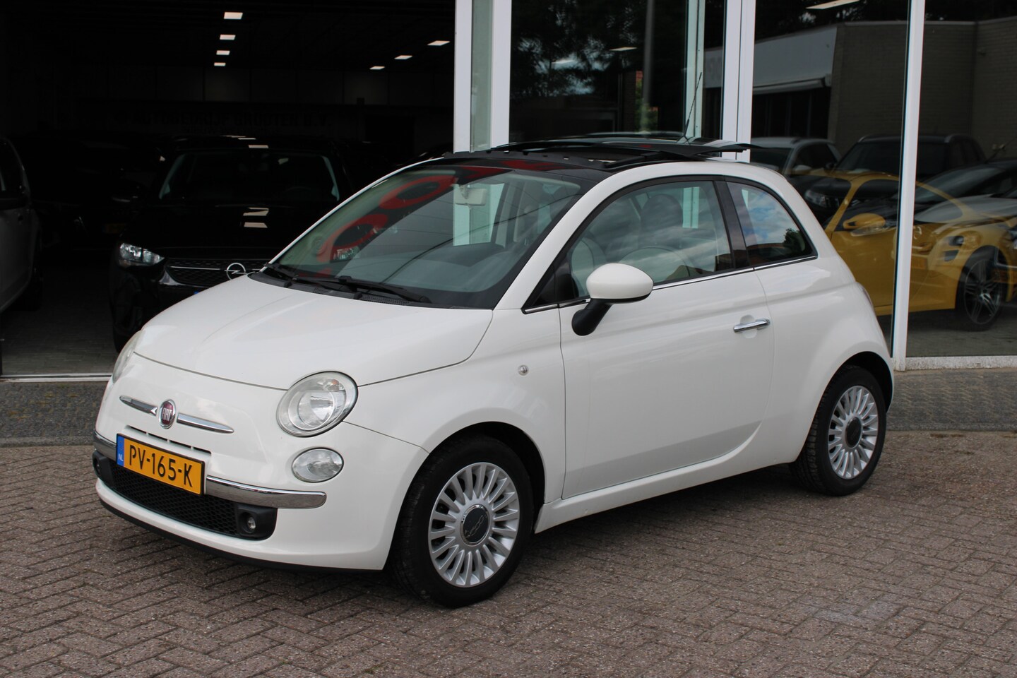 Fiat 500 - 1.2 Lounge//Schuifdak//Airco!! - AutoWereld.nl