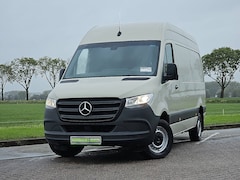 Mercedes-Benz Sprinter - 311 L2H2 Mbux Achterwielaandrijving Airco Euro6 1e Eigenaar