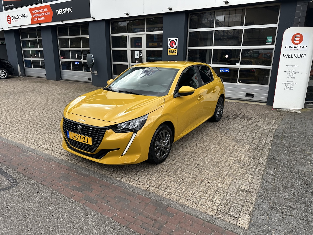 Peugeot 208 - 1.2 PureTech Active Pack All-in Prijs Airco/Cruise/Apple CarPlay, Android auto/Navi Eurore - AutoWereld.nl