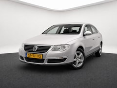 Volkswagen Passat - 1.6 FSI Comfortline|AUT|LM-VELG|TREKHAAK|NL AUTO