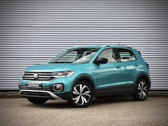 Volkswagen T-Cross - Style | Trekhaak | 17 inch | Stoelverwarming | Carplay | Sfeerverlichting |