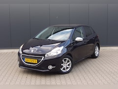 Peugeot 208 - 1.2 PureTech Style Navigatie | Nw. Distributieriem | 2e eigenaar