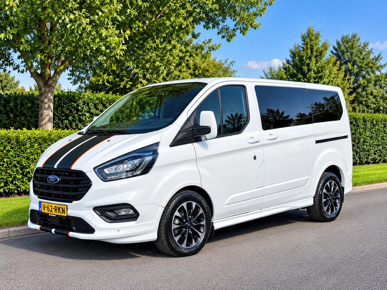 Ford Transit Custom - 2.0 TDCI 185PK Sport DC AUT•Leder•ACC - AutoWereld.nl