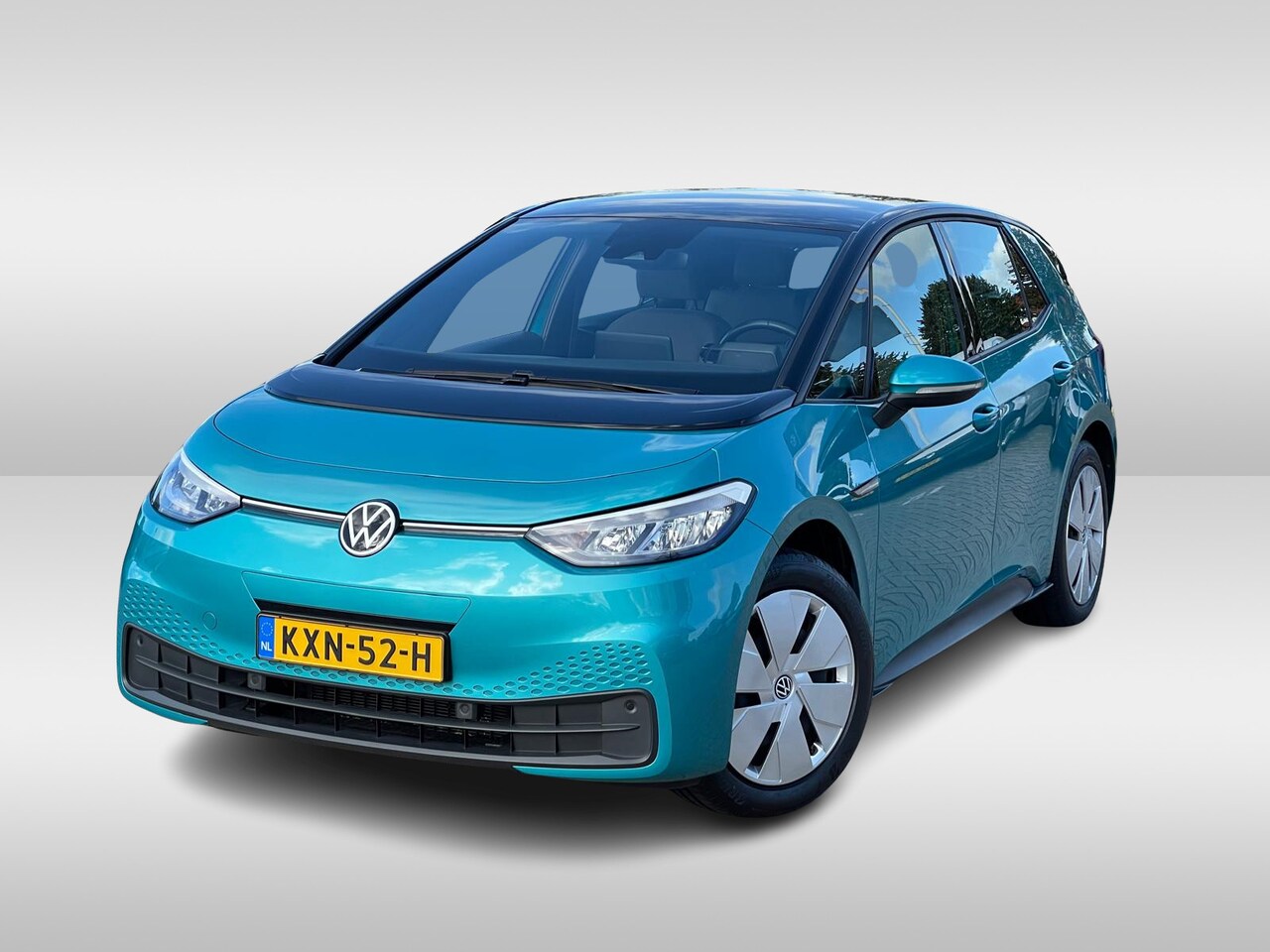 Volkswagen ID.3 - Pure Performance 150PK 45 kWh / Parkeersensoren V+A / Stoelverwarming / App Connect / 18'' - AutoWereld.nl