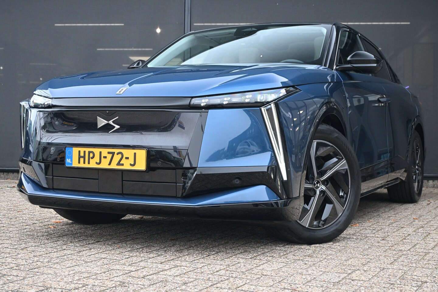DS No 8 - Pallas 74 kWh | Vol-Leder | Panoramadak | Adaptive Cruise | Climate Control | 360 Camera | - AutoWereld.nl