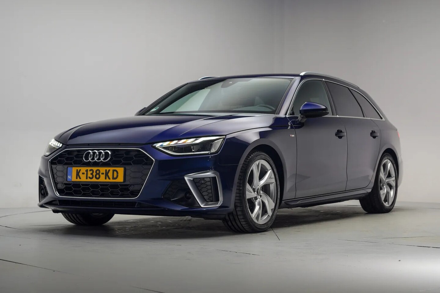 Audi A4 - 35 TFSI S-Line Aut. [ Virtual Navi/Carplay Trekhaak ] - AutoWereld.nl
