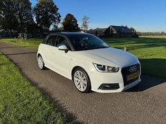 Audi A1 Sportback - 1.0 TFSI S-line | Navigatie | Cruise Control | Stoelverwarming | Parkeersensoren |