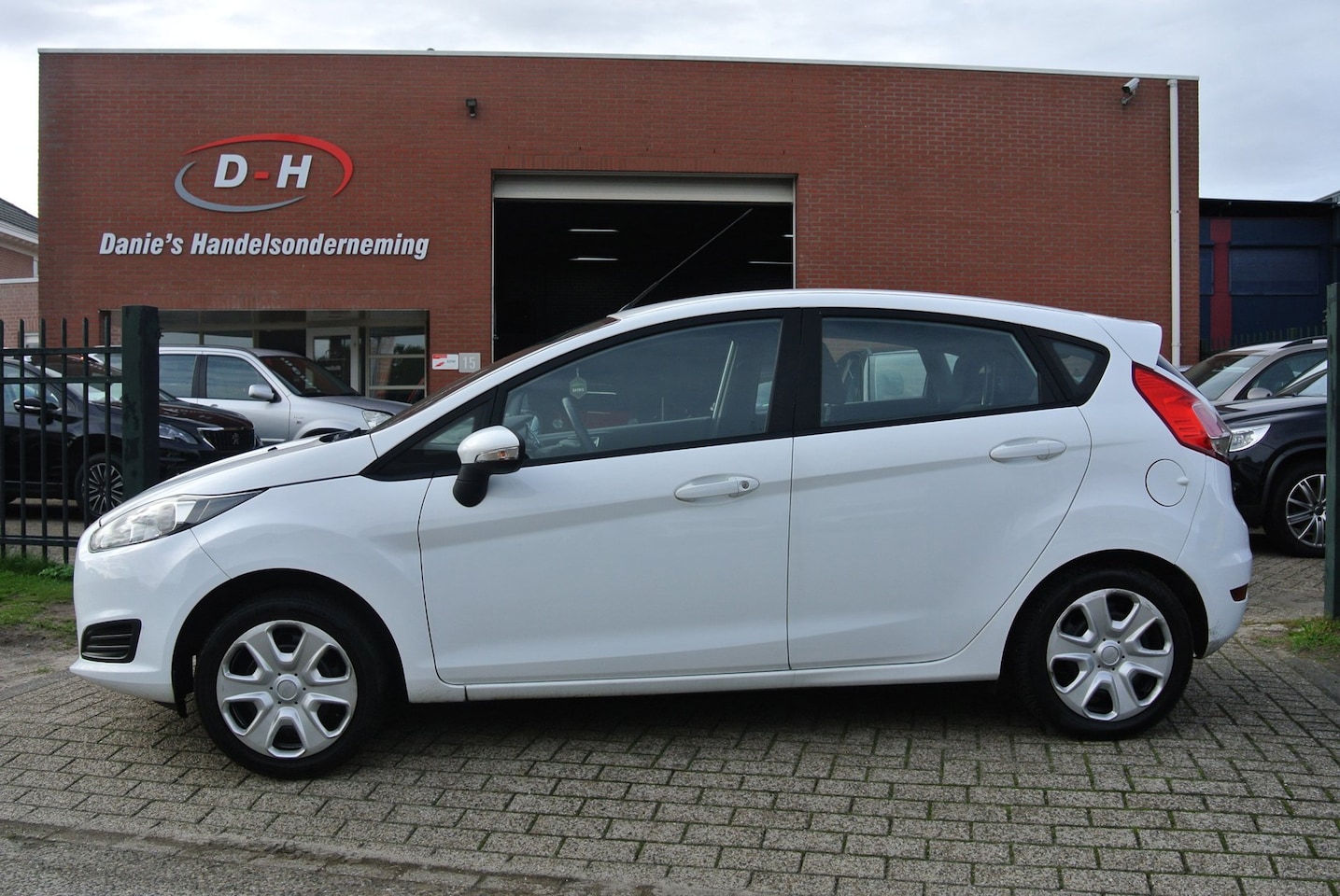 Ford Fiesta - 1.0 Style airco apk 14-06-2027 inruil mogelijk nap - AutoWereld.nl