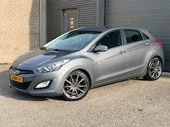 Hyundai i30 - 1.6 GDI i-Vision