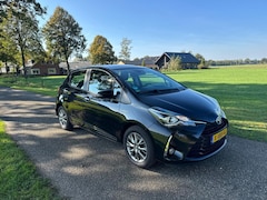 Toyota Yaris - 1.5 Hybride Aspiration | Camera | Cruise Control | Stoelverwarming | Lichtmetalen Velgen |